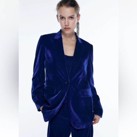 NEW ZARA FW22 BLUE VELVET BLAZER WITH POCKETS 2731/322 - Picture 2 of 9